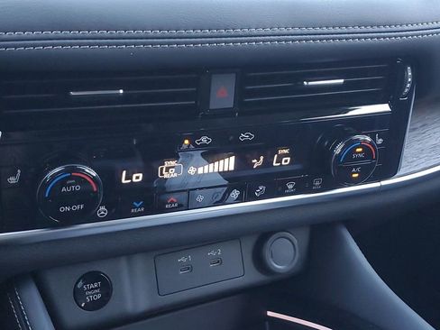 New 2026 Nissan Rogue Platinum image 29