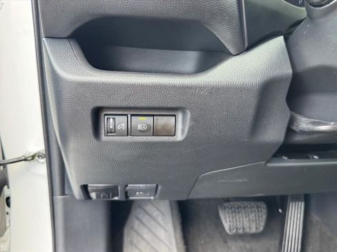 Used 2023 Toyota RAV4 XLE FWD image 21