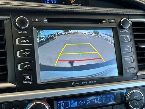 Used 2017 Toyota Highlander Limited AWD/4WD image 22