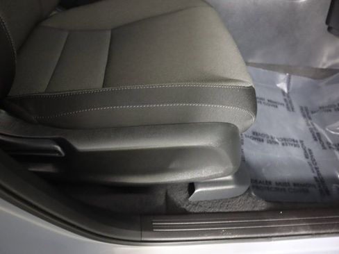 Used 2025 Honda CR-V LX image 28