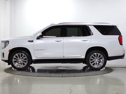 Used 2024 GMC Yukon Denali image 2