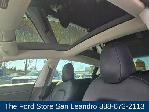 Used 2020 Tesla Model 3 Standard Range image 16