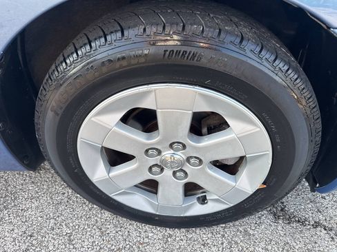 Used 2004 Toyota Prius FWD image 21