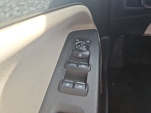 Used 2019 Ford EcoSport SE w/ SE Convenience Package FWD image 22