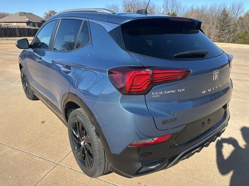 Used 2024 Buick Encore GX Sport Touring image 3