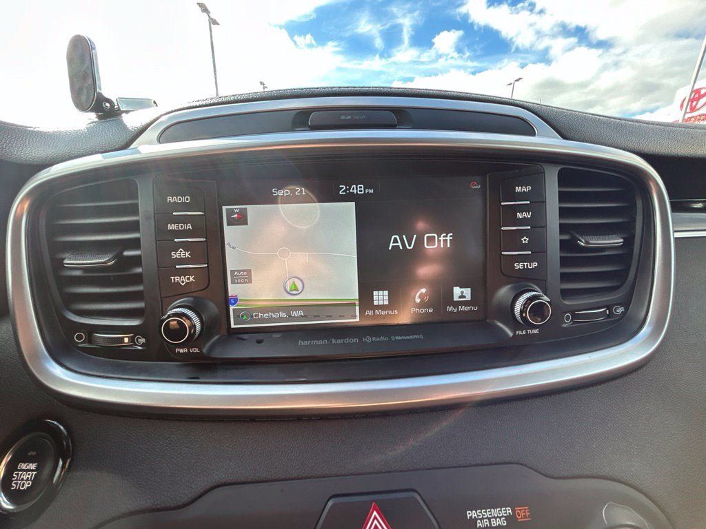 Used 2020 Kia Sorento SX AWD/4WD image 19
