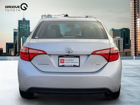 Used 2018 Toyota Corolla LE image 5
