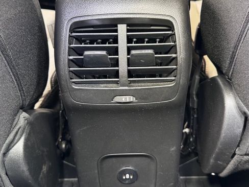 Used 2025 Ford Escape Active AWD/4WD image 41
