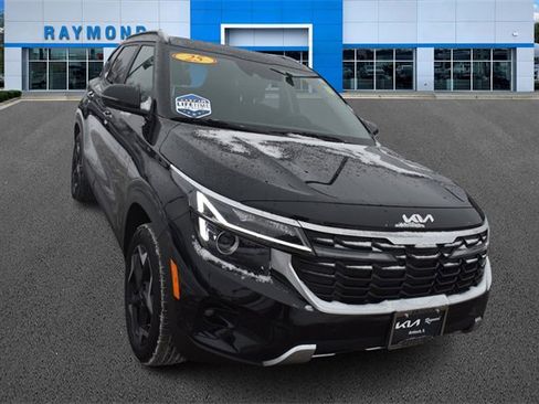 Certified 2025 Kia Seltos S image 9