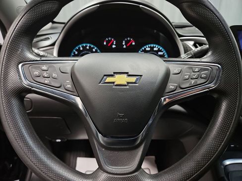 Used 2023 Chevrolet Malibu LT image 16