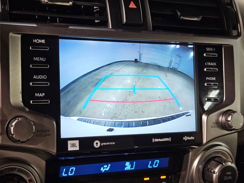 Used 2021 Toyota 4Runner Limited RWD image 31