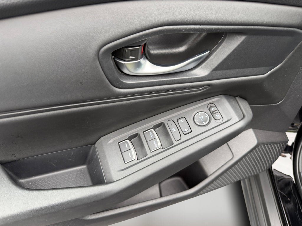 Used 2023 Honda Accord EX image 21