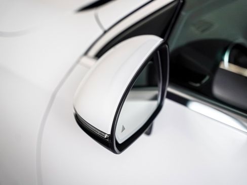 Certified 2025 Mercedes-Benz GLC 350e GLC 350e 4MATIC image 25