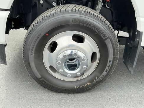 New 2026 Ford F350 Platinum w/ Platinum Plus Package image 11