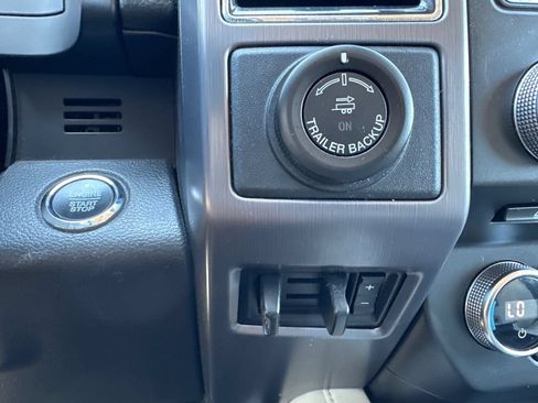 Used 2018 Ford Expedition Max Platinum AWD/4WD image 34