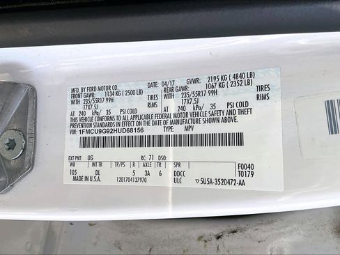 Used 2017 Ford Escape SE w/ SE Leather Comfort Package image 35