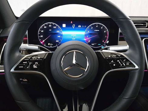 Certified 2025 Mercedes-Benz S 580 S 580 image 27