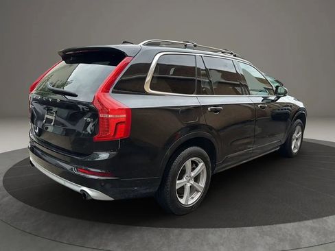 Used 2019 Volvo XC90 T5 Momentum AWD/4WD image 5