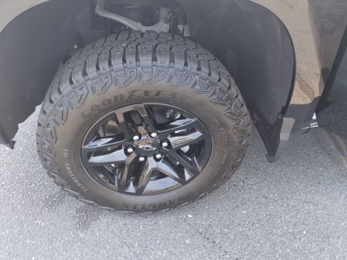 Used 2024 Chevrolet Silverado 1500 LT Trail Boss image 20