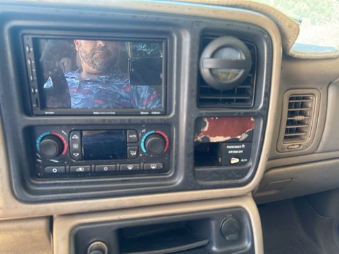 Used 2004 GMC Sierra 1500 SLT w/ Light Duty Power Package RWD image 23
