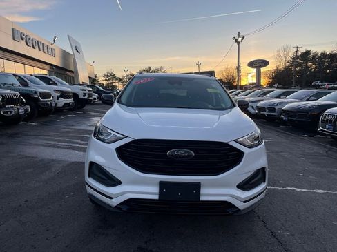 Used 2022 Ford Edge SE w/ Black Appearance Package image 9