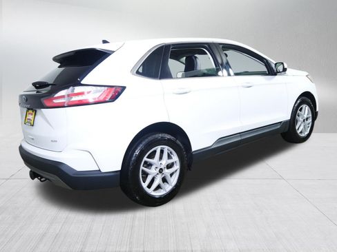 Used 2024 Ford Edge SEL w/ Convenience Package AWD/4WD image 7