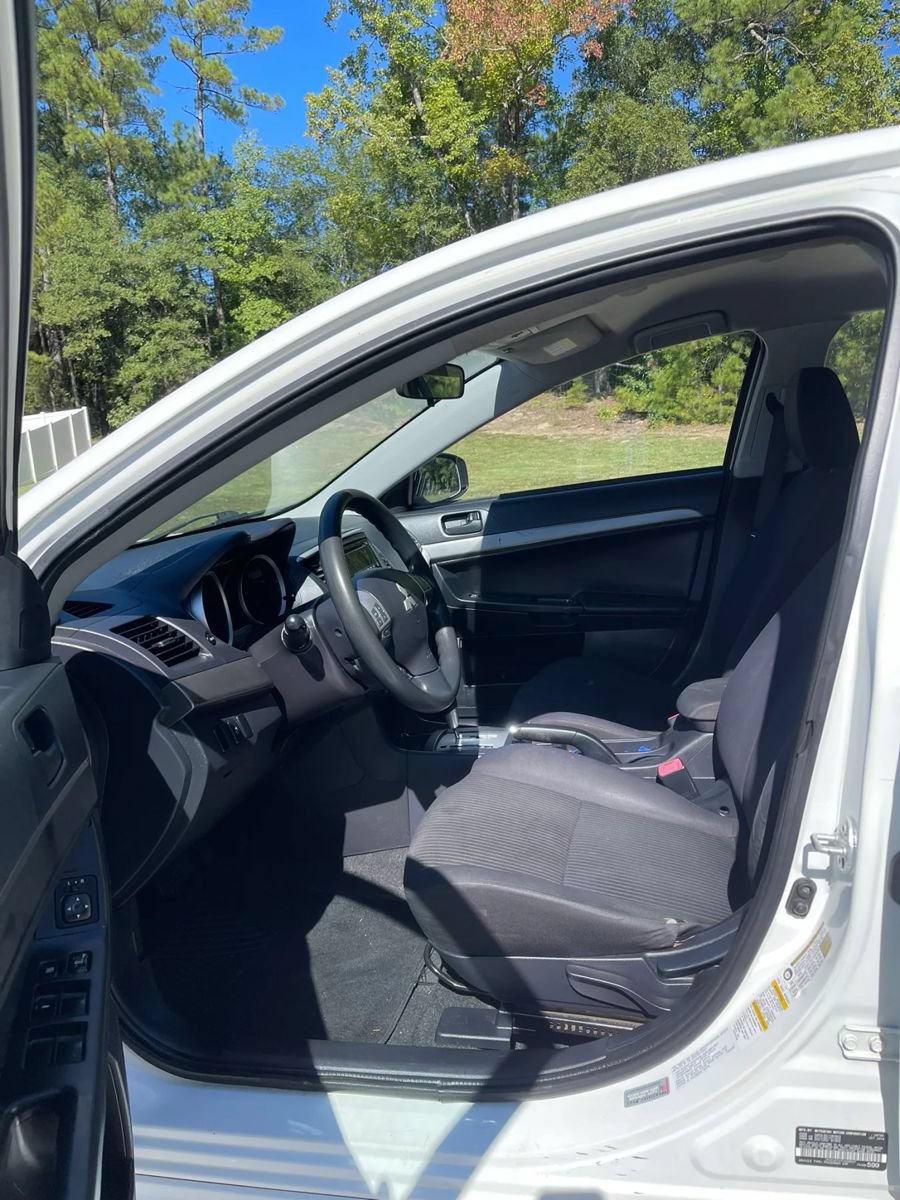 Used 2015 Mitsubishi Lancer ES FWD image 10