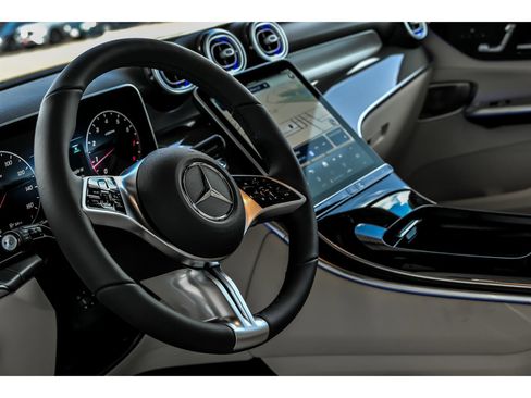 New 2026 Mercedes-Benz GLC 300 4MATIC image 10