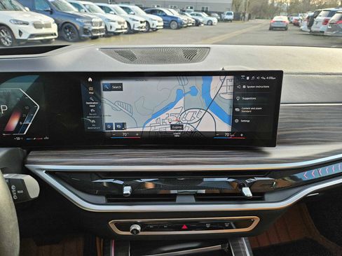 Used 2023 BMW X7 xDrive40i w/ Parking Assistance Package image 29