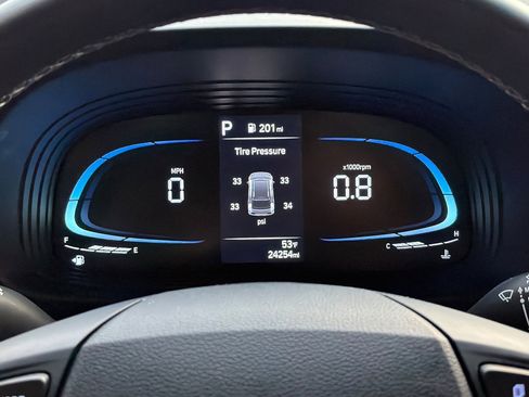 Certified 2023 Hyundai Venue SEL image 32