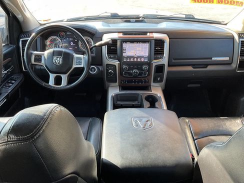 Used 2016 RAM 2500 Laramie w/ Convenience Group image 9