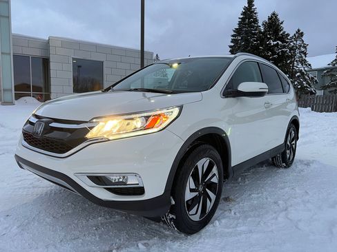 Used 2016 Honda CR-V Touring image 2