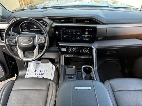 Used 2024 GMC Sierra 3500 Denali w/ Denali Reserve Package image 25