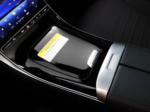 Certified 2025 Mercedes-Benz C 300 4MATIC Sedan image 27