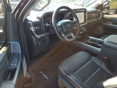 Used 2025 Ford F350 Lariat w/ Lariat Ultimate Package AWD/4WD image 18