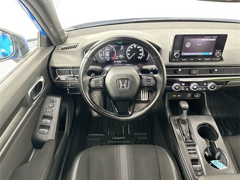 Used 2022 Honda Civic Sport image 11