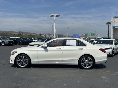 Used 2019 Mercedes-Benz C 300 Sedan image 2