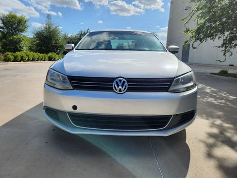 Used 2014 Volkswagen Jetta SE image 9
