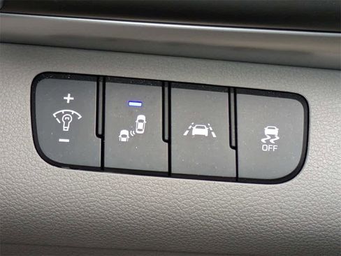 Used 2020 Hyundai Elantra Value Edition image 24