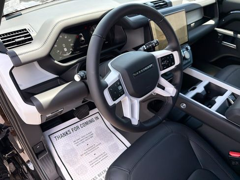 New 2026 Land Rover Defender 110 X-Dynamic SE AWD/4WD image 24