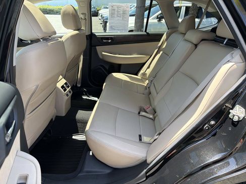 Used 2017 Subaru Outback 3.6R Limited AWD/4WD image 22