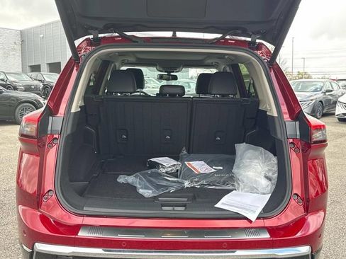 New 2026 Nissan Rogue Platinum image 13