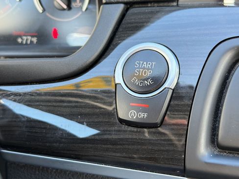 Used 2014 BMW 550i xDrive Sedan image 23