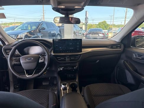 Used 2023 Ford Escape Active w/ Tech Pack #1 AWD/4WD image 15