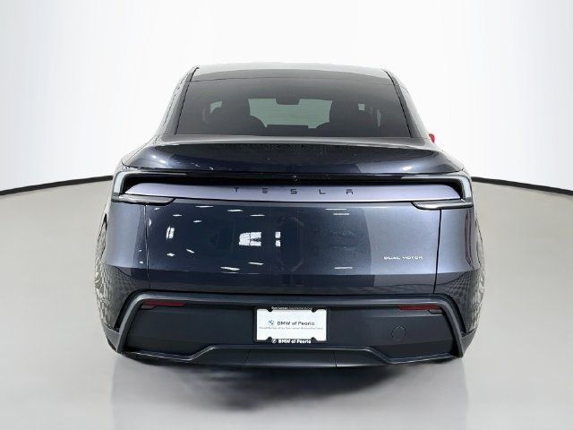 Used 2026 Tesla Model Y AWD image 6
