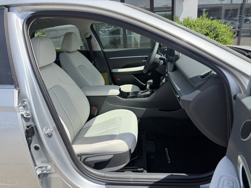 New 2026 Hyundai Sonata SE FWD image 17