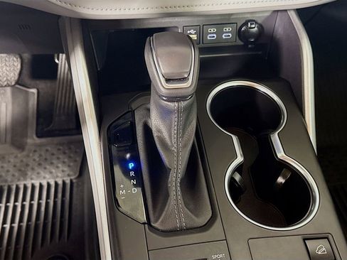 Used 2024 Toyota Highlander XLE image 16