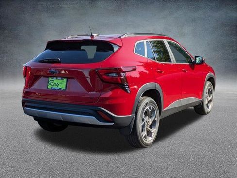 New 2026 Chevrolet Trax LT w/ Driver Confidence Package image 4