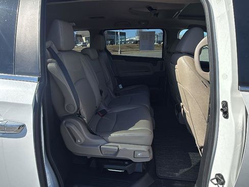 Used 2023 Honda Odyssey Touring image 19