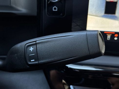 Certified 2025 GMC Sierra 2500 AT4X image 22